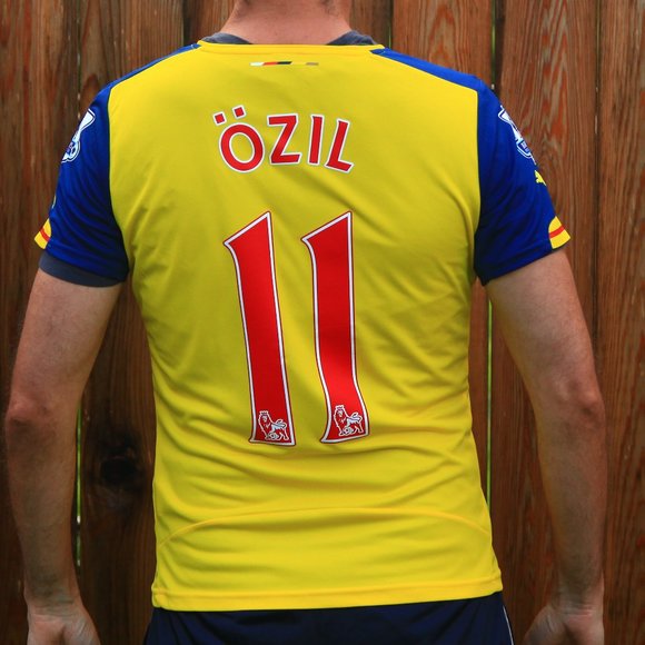 Arsenal Fly Emirates Puma Soccer Replica Dry Cell Jersey Mesut Özil #11 2014/15 - Picture 2 of 6